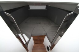 Lits du XO EXPLR 10 S+ cabine avec couchage