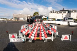 Remorque attachée à la voiture pour les bateaux